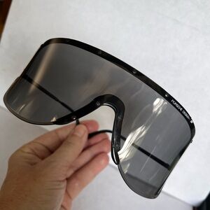 RARE Vintage 80’s Porsche Carrera “Yoko Ono” Shield Sunglasses